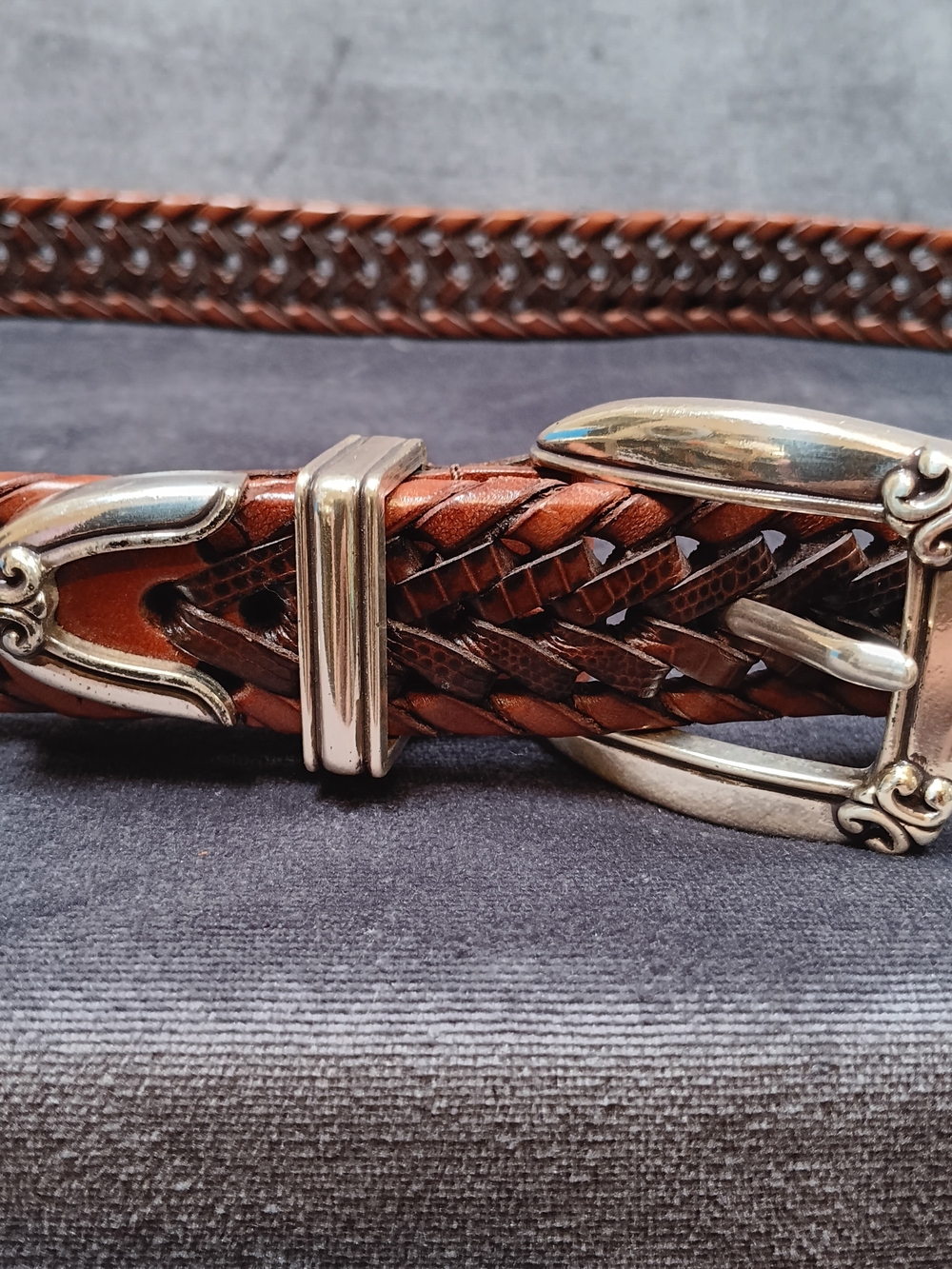 Fossil Belt Beautiful Leather Weave . 40 Inch
